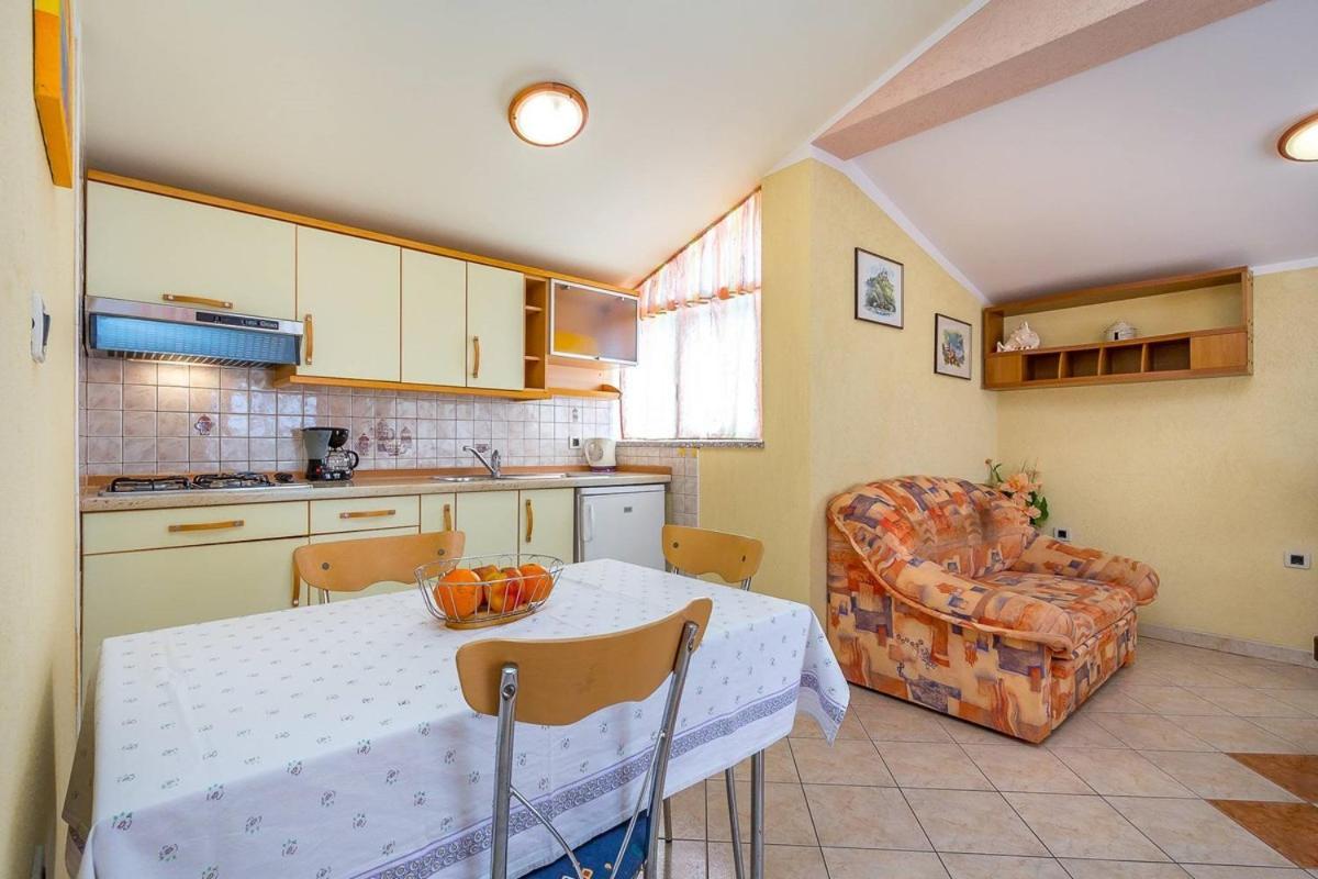 Apartments Nevija 메덜린 외부 사진
