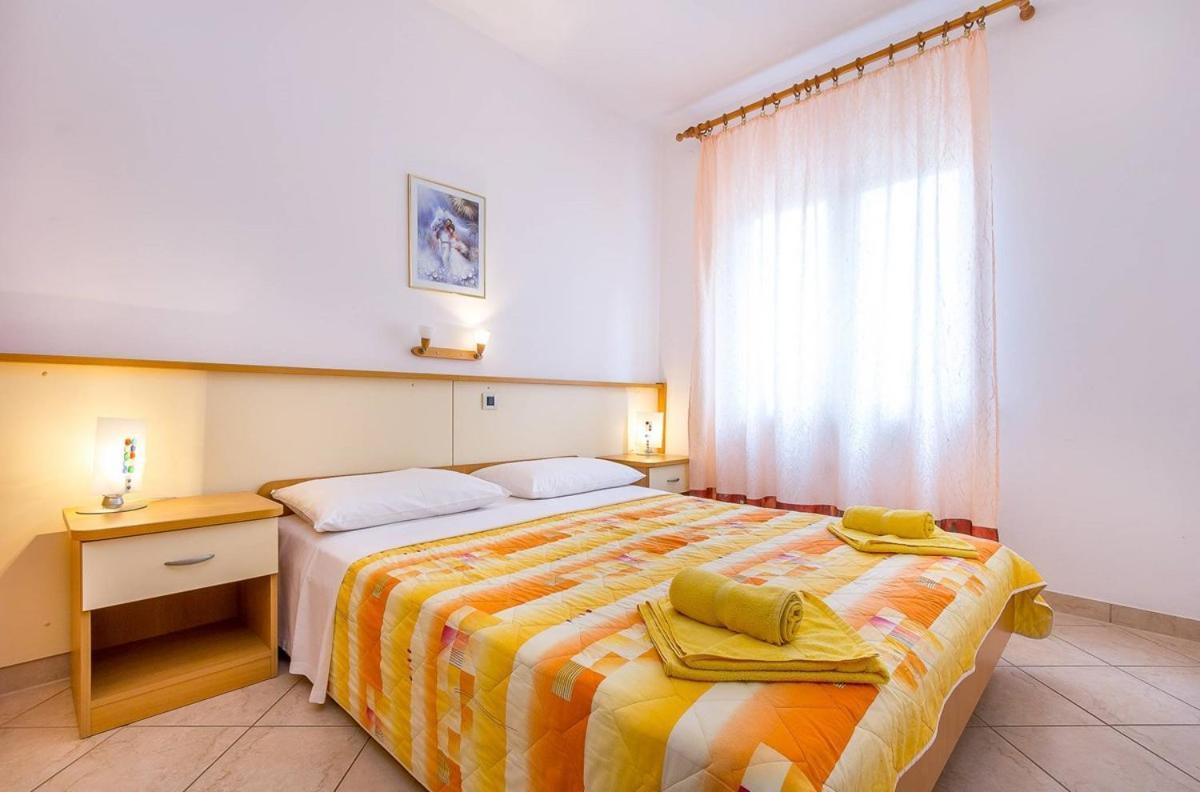 Apartments Nevija 메덜린 외부 사진