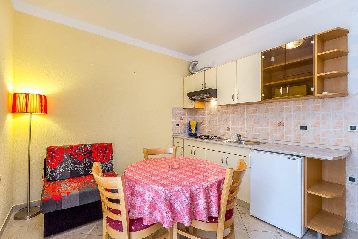 Apartments Nevija 메덜린 외부 사진