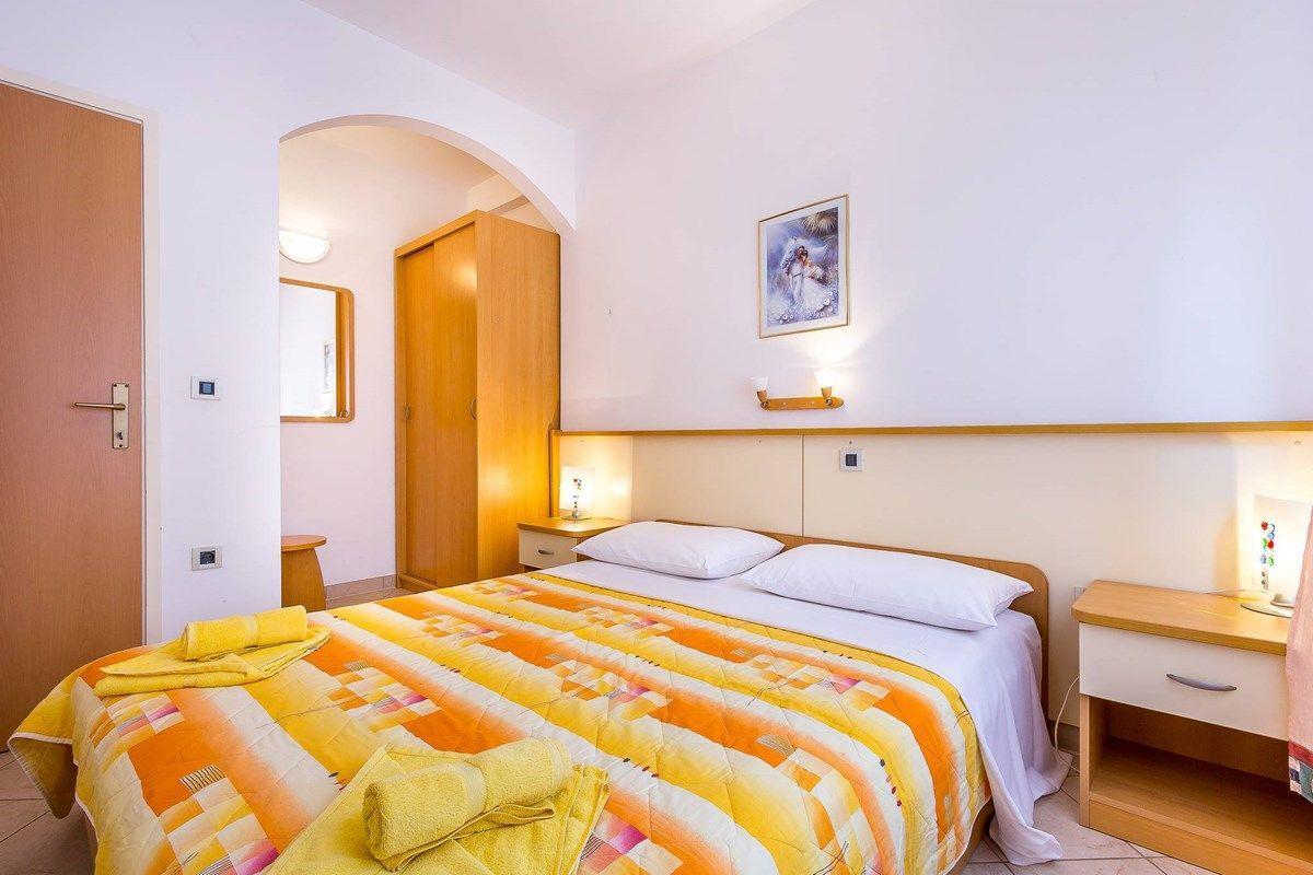 Apartments Nevija 메덜린 외부 사진