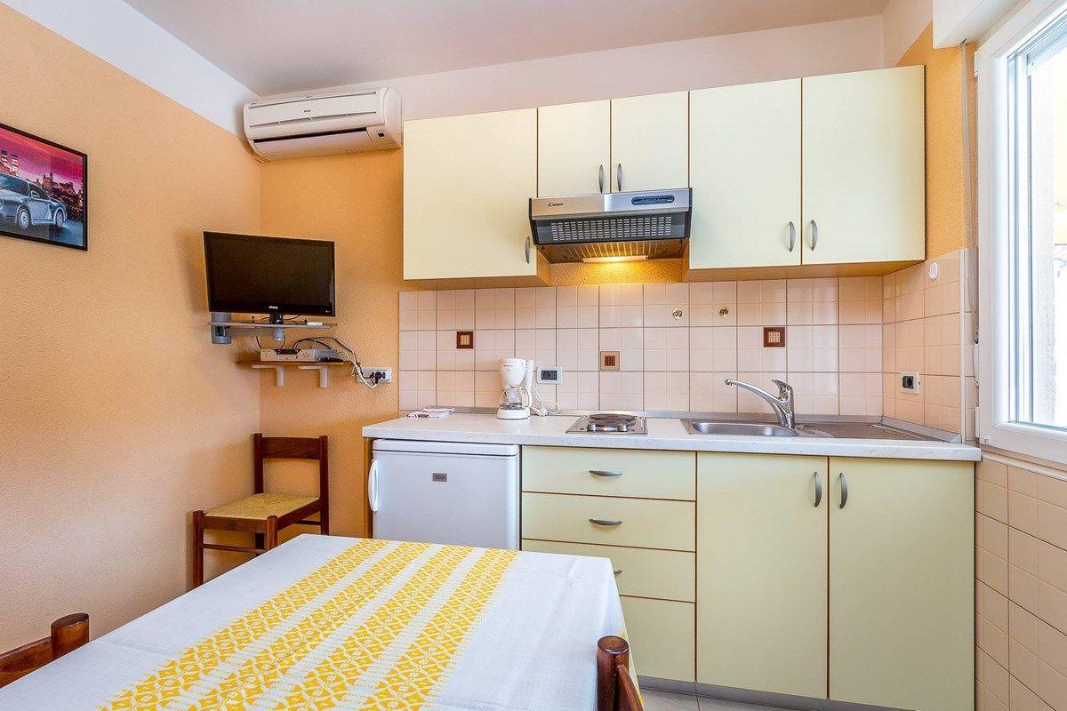 Apartments Nevija 메덜린 외부 사진